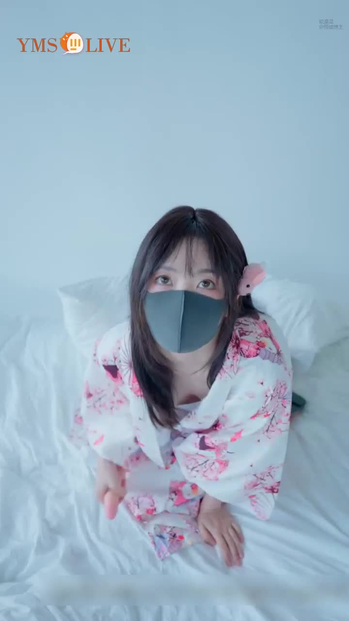 【玩偶姐姐】火爆网红玩偶姐姐 新流出和服少妇 粉嫩美鲍自慰